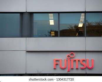 Fujitsu Logo Vector (.EPS) Free Download