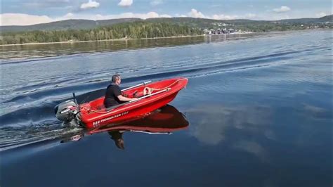 Pioner 325 med Suzuki 25 (2t), 26 knop - YouTube