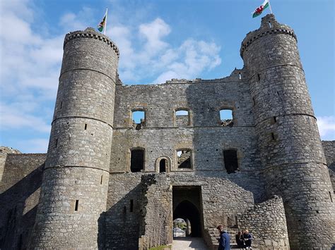 Harlech Castle | Palaces Castles | Our Mundi