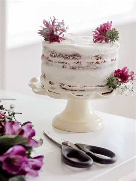 How To Make A Diy Floral Naked Layered Cake Rain And Pine