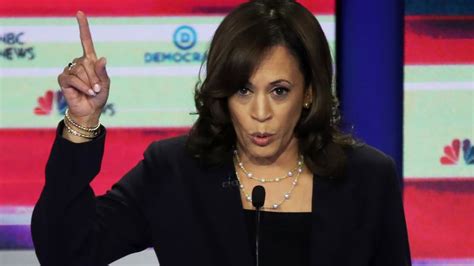 Kamala Harris Cant Get Her Story Straight On Medicare For All Again