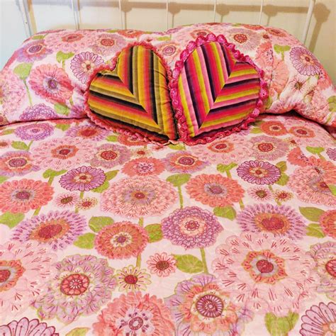 Vintage 1960s Pink Mod Flower Power Bed Spread Comforter Mcm Purple