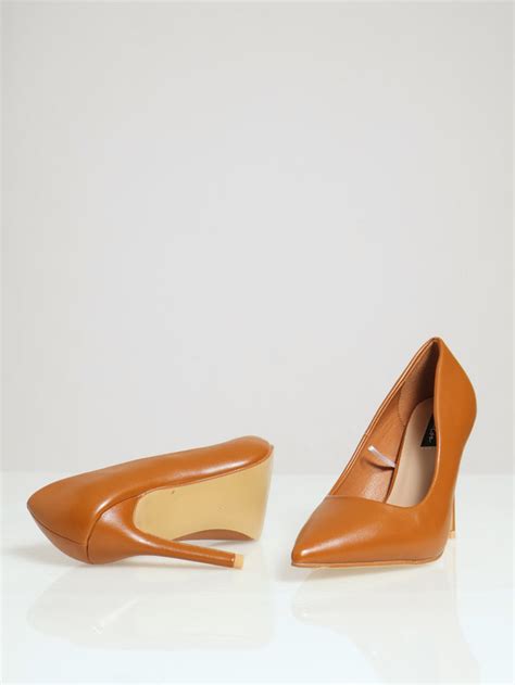 Patent Pointy Fashion Court Heel Tan Edgars