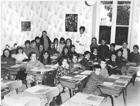 Photo De Classe Ecole De Filles 6970 De 1970 Ecole Primaire De Filles