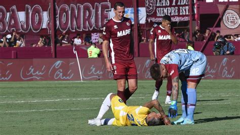 Candia sufrió una lesión en la rodilla y no pudo seguir