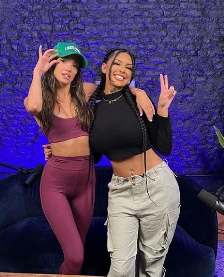 Aliza Jane Is A Hot And Sexy Instagram Model Green Eyes