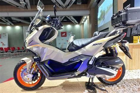 Modifikasi Honda Adv 160cc 2022 Bergaya Street Sporty Dan Xplorer