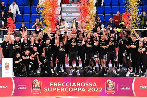 Basket Supercoppa 2022 Trionfa La Virtus Bologna Sassari Piegata 72 69