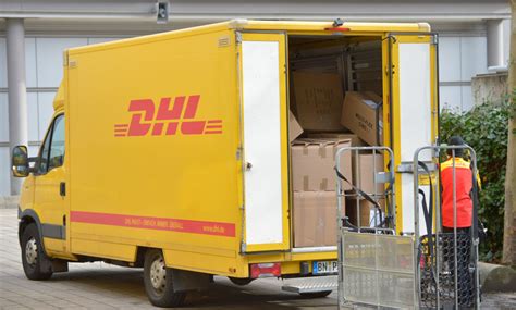 Dhl Will Pakete Auch Sonntags Ausliefern Verdi Protestiert Business