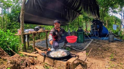 PESCARIA E PEIXE FRITO NO FOGÃO DE CHÃO EM NOSSO ACAMPAMENTO NA BEIRA