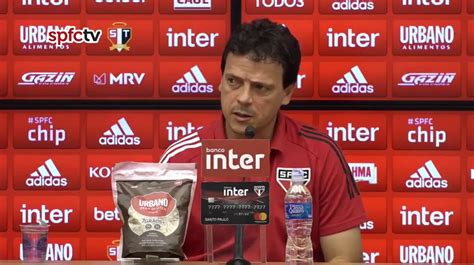 Acompanhe ao vivo a entrevista do técnico Fernando Diniz