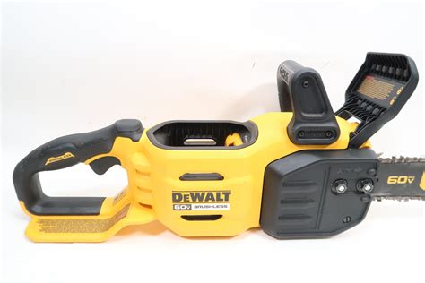 Dewalt Dccs672 60v Max 18in Brushless Battery Powered Chainsaw