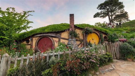 Auckland Lotr Hobbiton Movie Set Hamurana Spring Tour