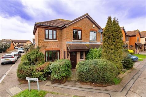 Green Close Epping Green Epping Cm16 3 Bedroom Semi Detached House