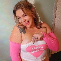 MILF Nikki Lynn S Profile Page Vids Pics More ManyVids ManyVids