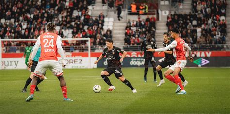 Stade De Reims Fc Lorient Le R Sum Du Match Fc Lorient