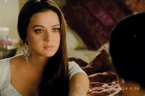 veer zaara preity zinta veer zara outfits veer zara aesthetic veer