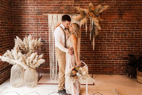 Bohemian Seattle Boho-Inspired Wedding Decor Ideas | Downtown Seattle