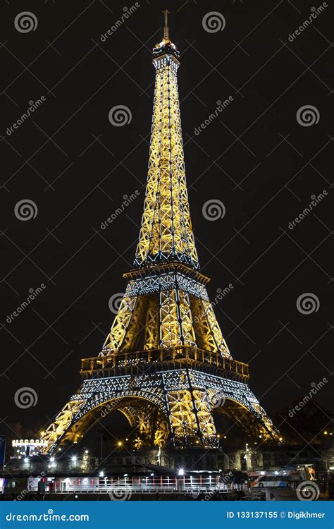 Illuminated Eiffel Tower In Paris Editorial Image Image Of Bridge