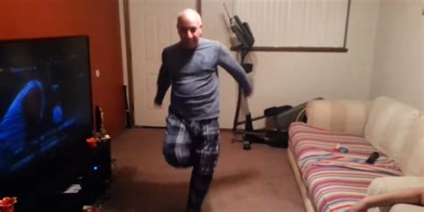 Dad's '90s Dance Moves Are A Force To Be Reckoned With | HuffPost