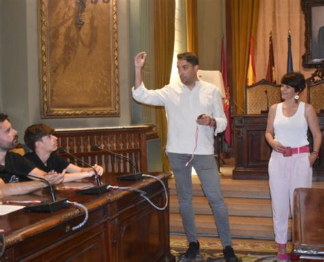 Sancha Y Albaladejo Reciben En La Diputaci N De Albacete Al