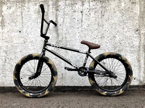 Sneak Peek: Cult Crew X Vans Camo-Reifen - freedombmx