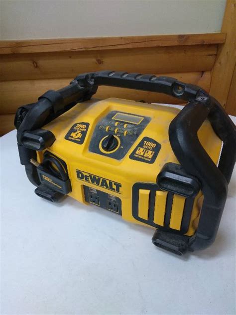 Dewalt Peak Portable Car Jump Starter Watt Power Inverter