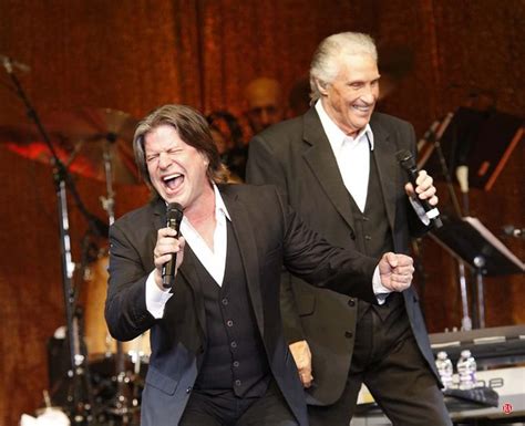 Ct Music Righteous Brothers Bring Lovin Feelin To Warner In August