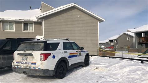 2 People Dead In Yellowknife Rcmp Investigating As Double Homicide