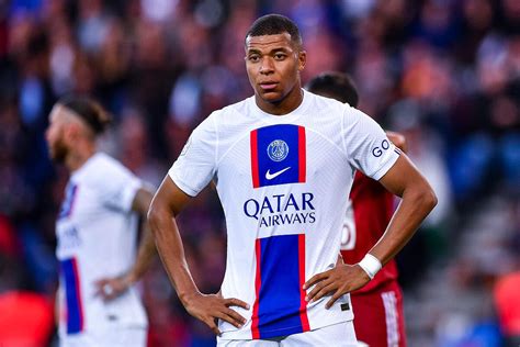 Transfert Mbappé Mbappé trahi par le PSG c est confirmé Foot 01