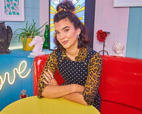 10 Hot Sexy Alice Perrin Bikini Pics