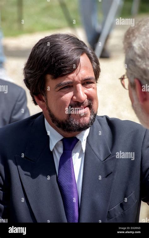 US Secretary of Energy Bill Richardson sporting a new beard speaks to ...