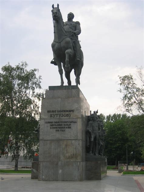 Monument to commander Kutuzov by LinaAir on DeviantArt