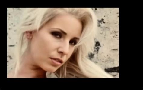 Claire Tully Claire Blonde