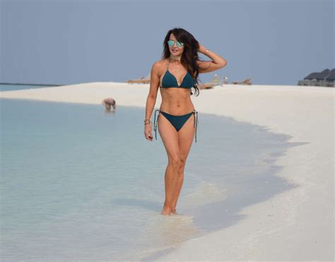 Lizzie Cundy Bikini 2017 20 GotCeleb