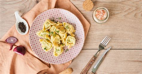 Oppskrift Tortellini Med Spinat Ricotta Fyll