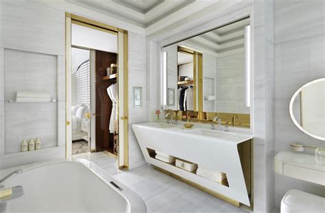 Fairmont Room Bathroom_0001 v2 copy - Globetrender