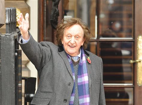 Sir Ken Dodd S Funeral Plans Have Been Unveiled And We Want You Lining