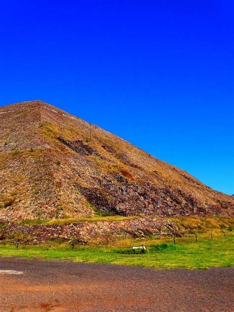 Calzada De Teotihuac N De M Xico De La Pir Mide Muerta Del Sol Y La