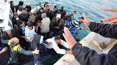 Lampedusa Bosbach Spricht Sich Gegen Aufnahme Nordafrikanischer