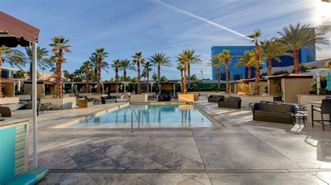 Las Vegas Condo Buildings With Resort Style Amenities