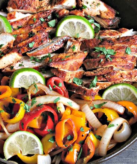 Easy Chicken Fajitas 30 Minutes 1 Skillet A Gouda Life