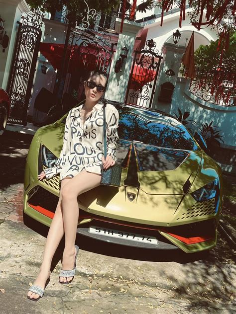 N I Gia Qu N Ph N Ng Khi B So S Nh V I Hot Girl L A O B C Giang