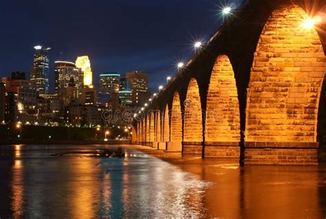 Minneapolis Skyline stock photo. Image of arch, scene - 5576542