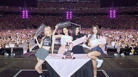 BLACKPINK Renews Contract With YG Entertainment And Members To Go Solo