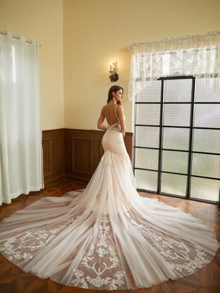 Brautkleider Online Hochzeitskleider Online Brautmode Online G Nstig