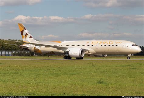 A Blo Etihad Airways Boeing Dreamliner Photo By Thom Luttenberg