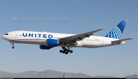 N776UA United Airlines Boeing 777 222 Photo By Demo Borstell ID