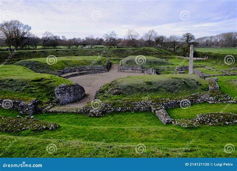 Ruins of the Roman Amphitheatre at Verulamium, St Albans, Stock Photo ...