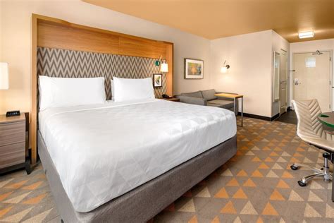 Holiday Inn Yakima, an IHG Hotel Yakima, Washington, US - Reservations.com